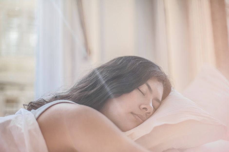 White Noise vs Earplugs for a Noisy Bedroom